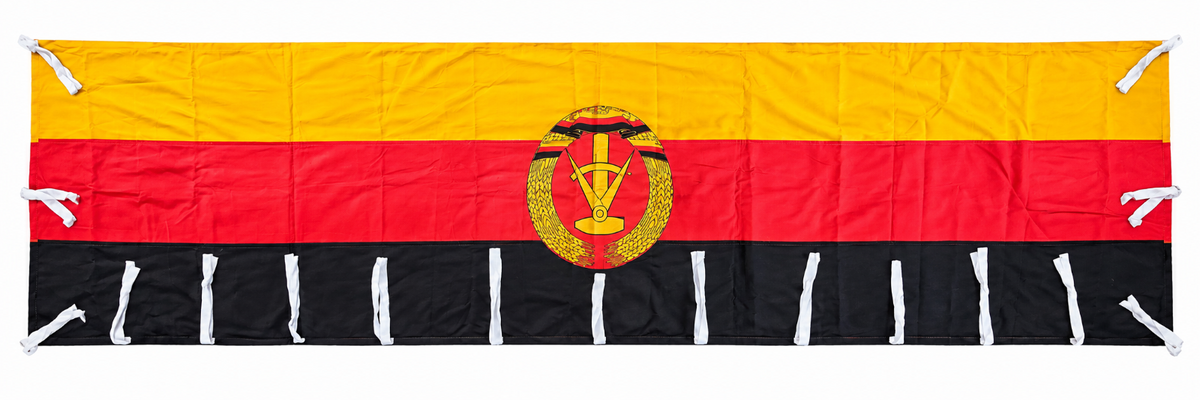 Grand drapeau RDA DDR Allemagne de l’Est balcon 330 cm vintage 1959-19903