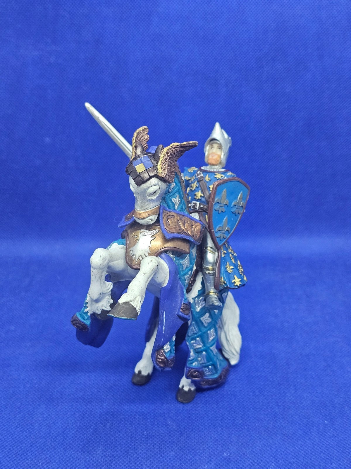Chevalier Bleu Fleur de Lys et Cheval Licorne Papo Médiéval Lot 2 Figurines0