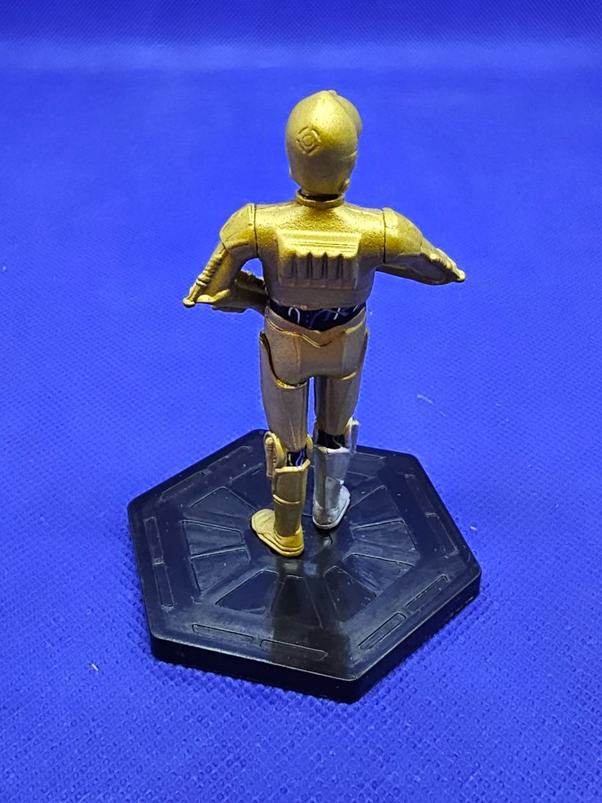 C-3PO Star Wars Figurine PVC Disney Lucasfilm 9 cm avec Socle1