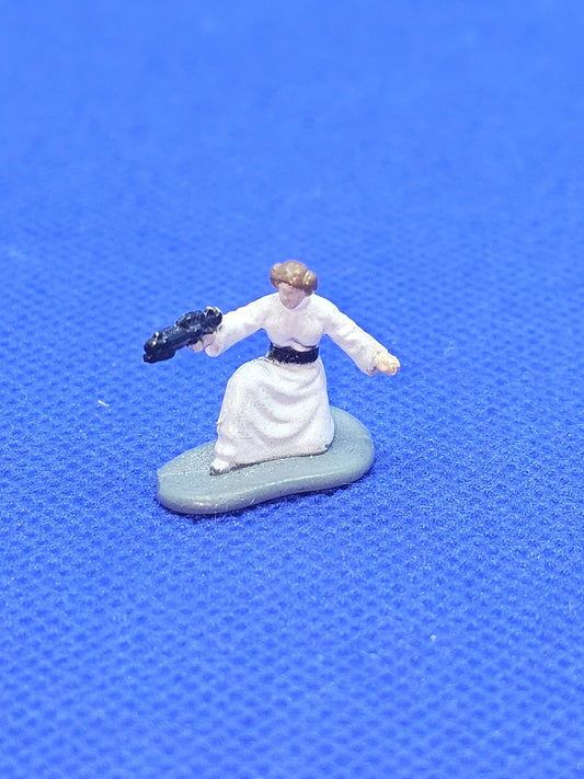 Princesse Leia Organa Star Wars Micro Machines Galoob blaster bras tendu vintage0
