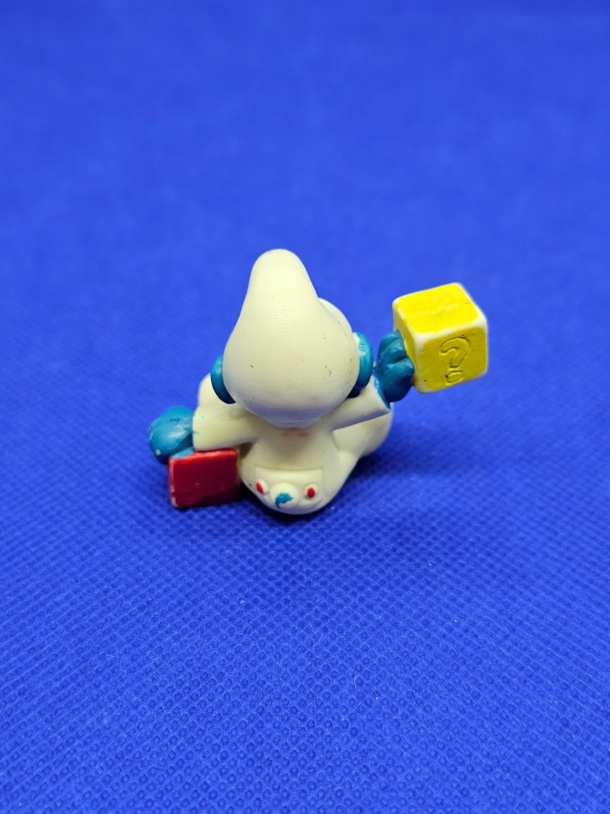 Bébé Schtroumpf avec cubes 20214 Les Schtroumpfs Schleich Peyo 1984 4 cm1