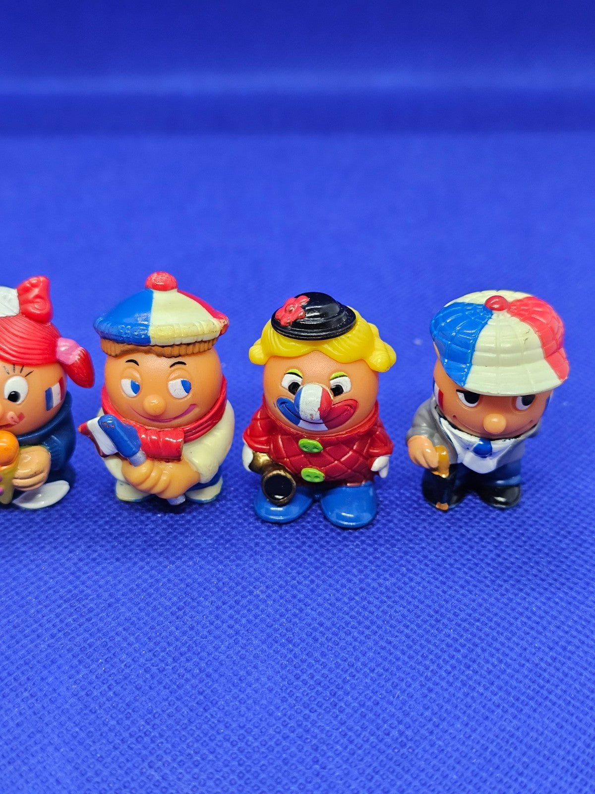 Lot 6 Figurines Fana d’Foot Kinder Surprise 2002 – Football Vintage2