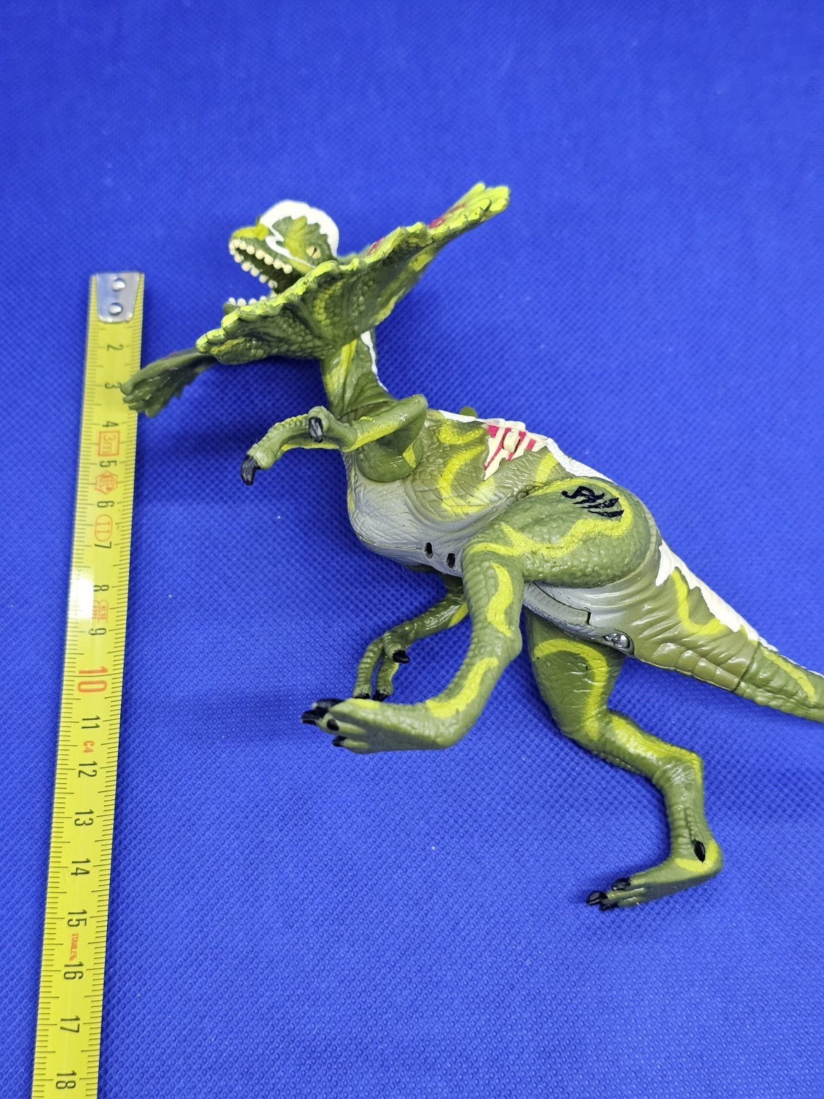 Dilophosaurus Jurassic Park Roaring Venom Spitter Hasbro 2000 Électronique HS1