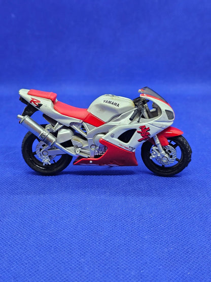 Maisto Yamaha YZF R1 118 Moto Miniature Blanc Rouge Die Cast2