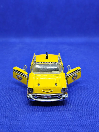 Chevrolet Bel Air Taxi Cab 1957 Kinsmart Friction 13 cm4