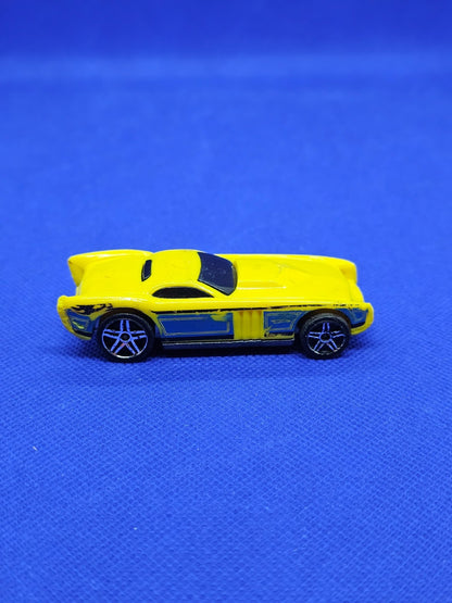 The Gov'ner Hot Wheels 2003 Mattel Voiture Miniature Jaune Bleue 7,8 cm3