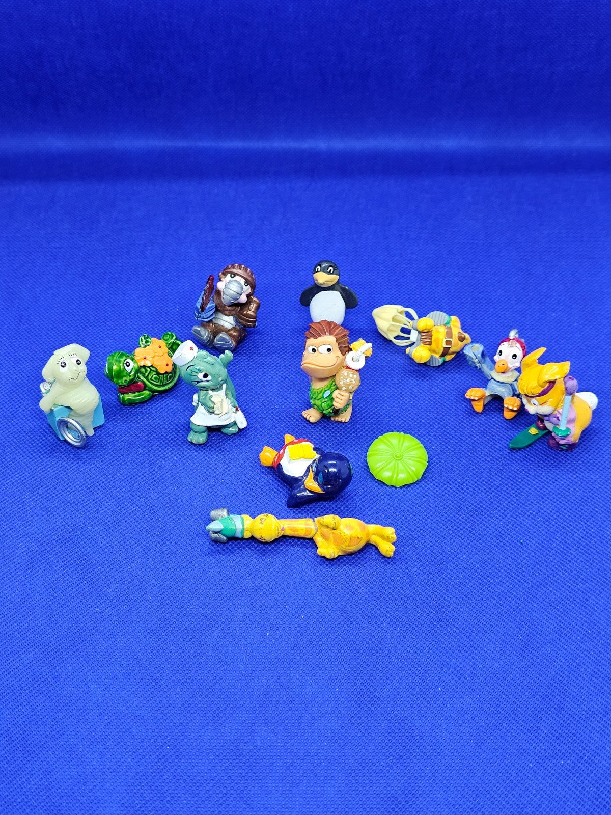 Lot 10 Figurines Kinder Surprise Vintage Années 90 2000 Mixte Animaux Fantaisie0