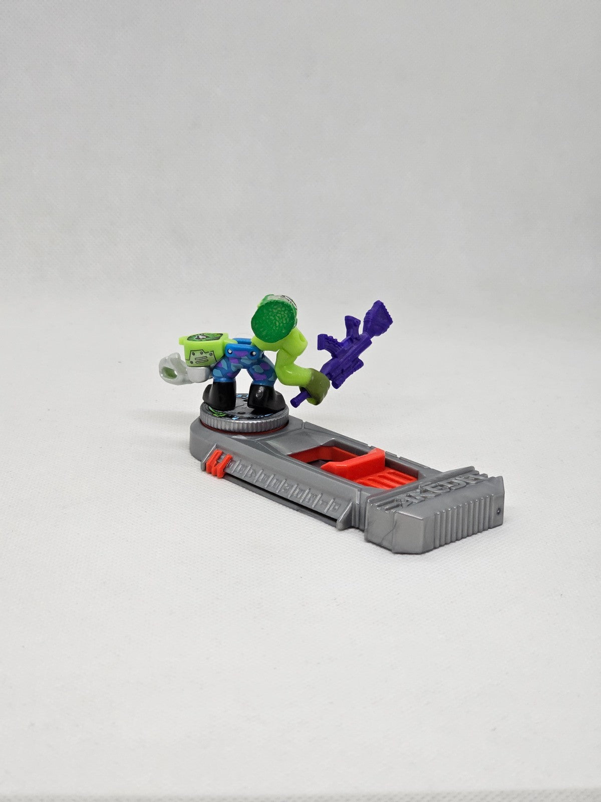 7833096