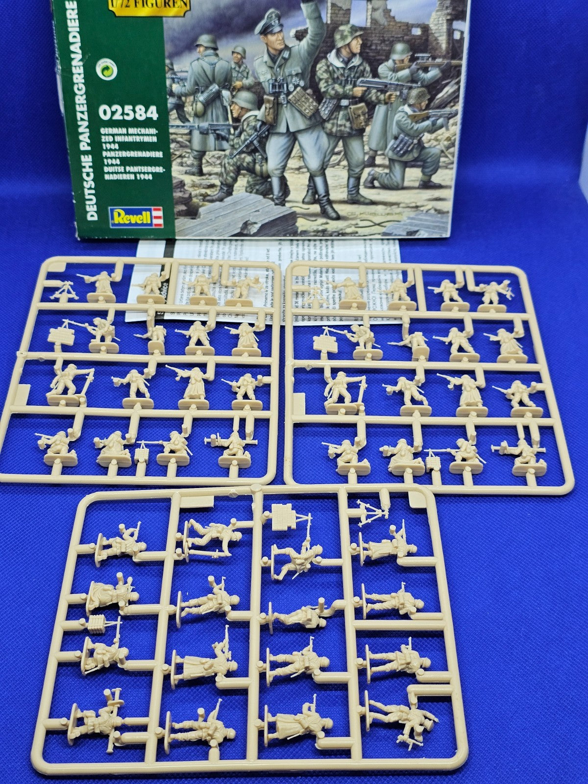 Revell Panzergrenadiere 1944 German Infantry WWII 02584 Figurines 172 #12