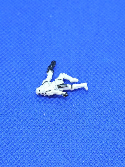 Stormtrooper au sol Star Wars Micro Machines Galoob figurine vintage 19951