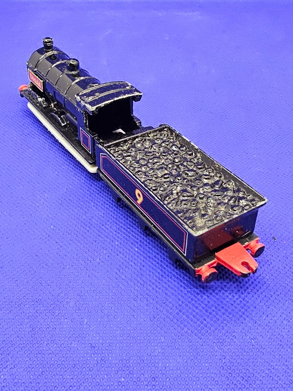 Donald numéro 9 Thomas Friends ERTL 1992 locomotive tender métal vintage1