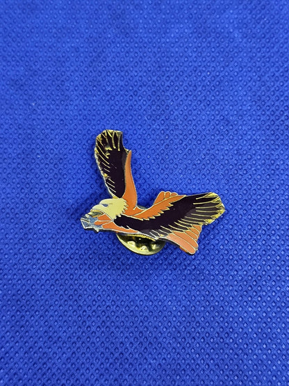 Pin’s Shell Aigle Eagle Vintage Métal Émaillé Doré Collection0