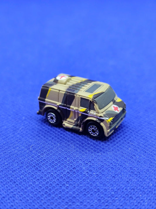 Micro Machines Chevrolet Van Ambulance Militaire USA Desert Galoob Années 80 90 0