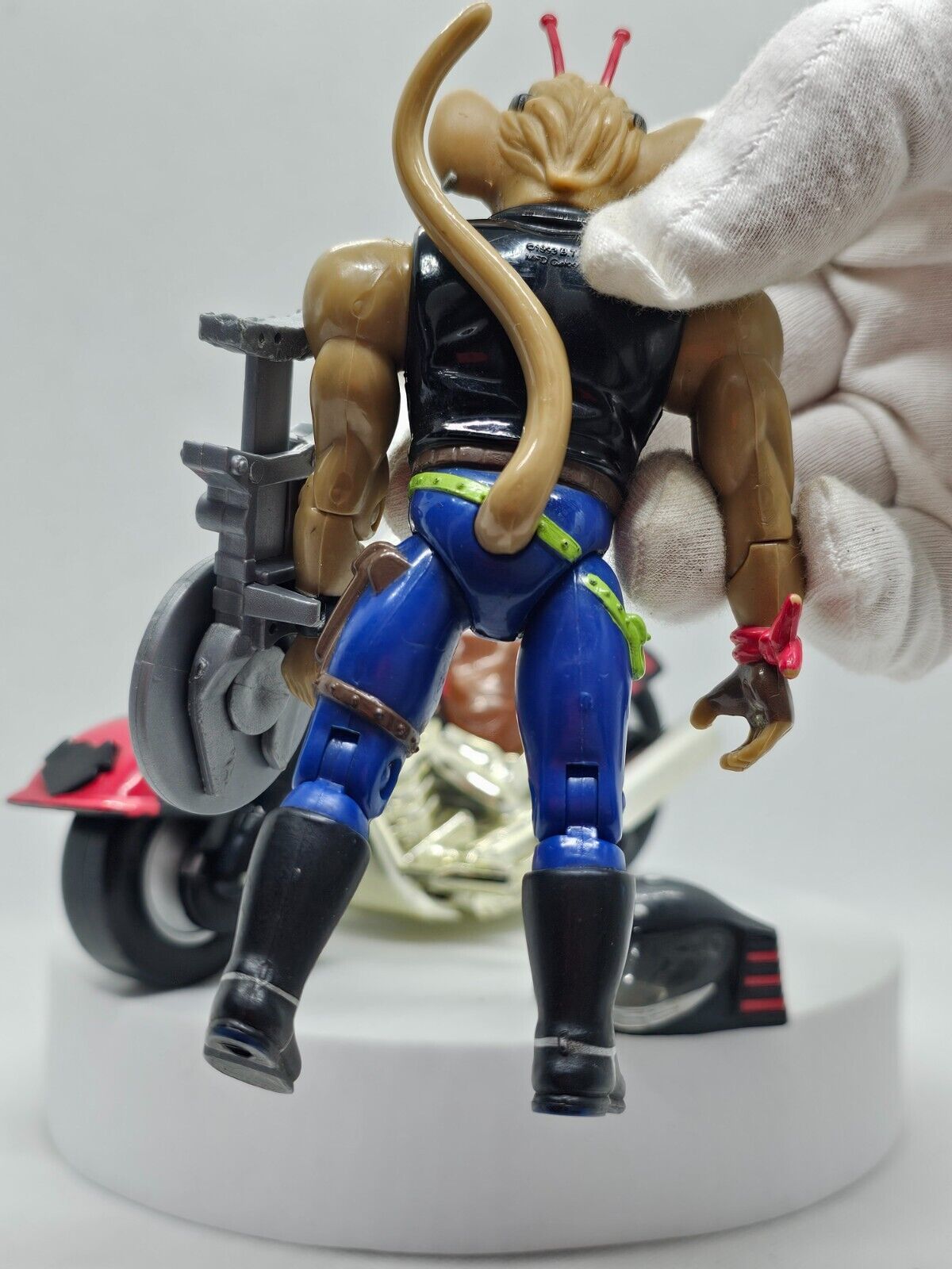 5789984