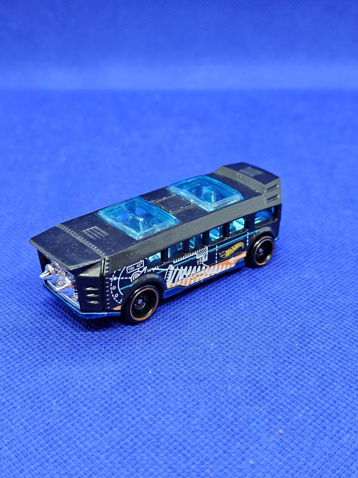 Hot Wheels High Engineering School Bus 2013 Noir Bleu 7,5cm Loose1