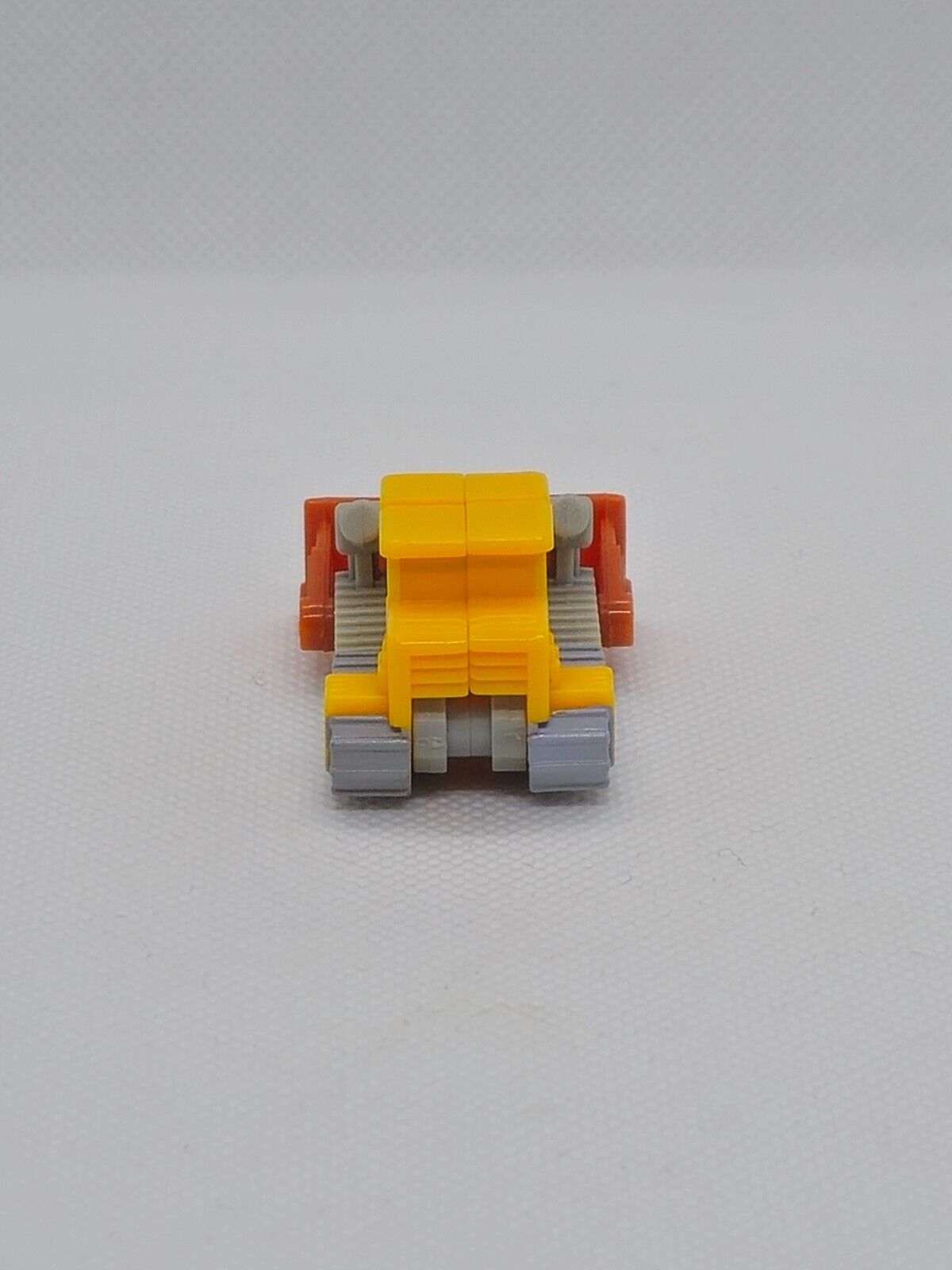 5561824
