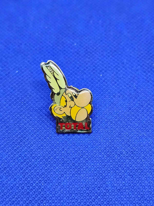 Pin’s Astérix Total Goscinny Uderzo publicitaire 1992 vintage