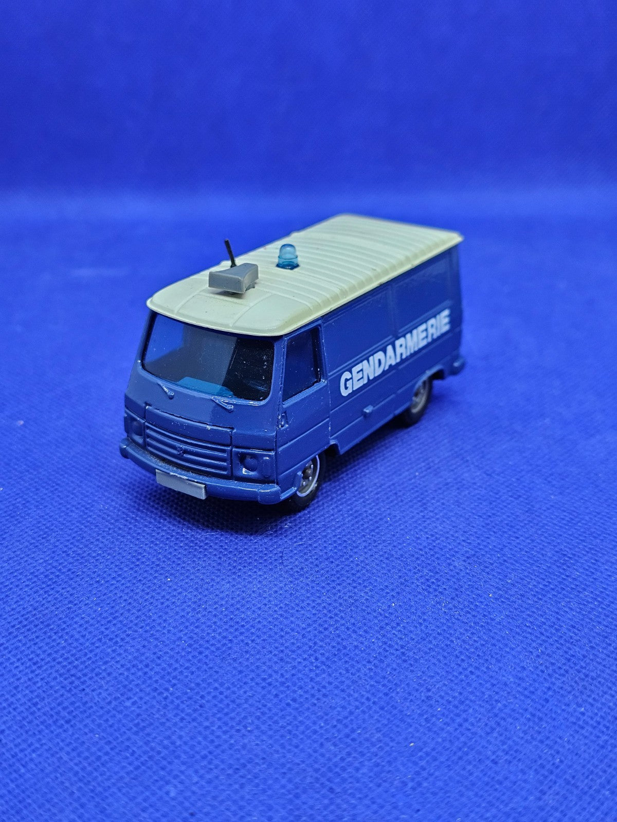 Peugeot J7 Gendarmerie Solido Toner Gam N2120 150 Made in France0