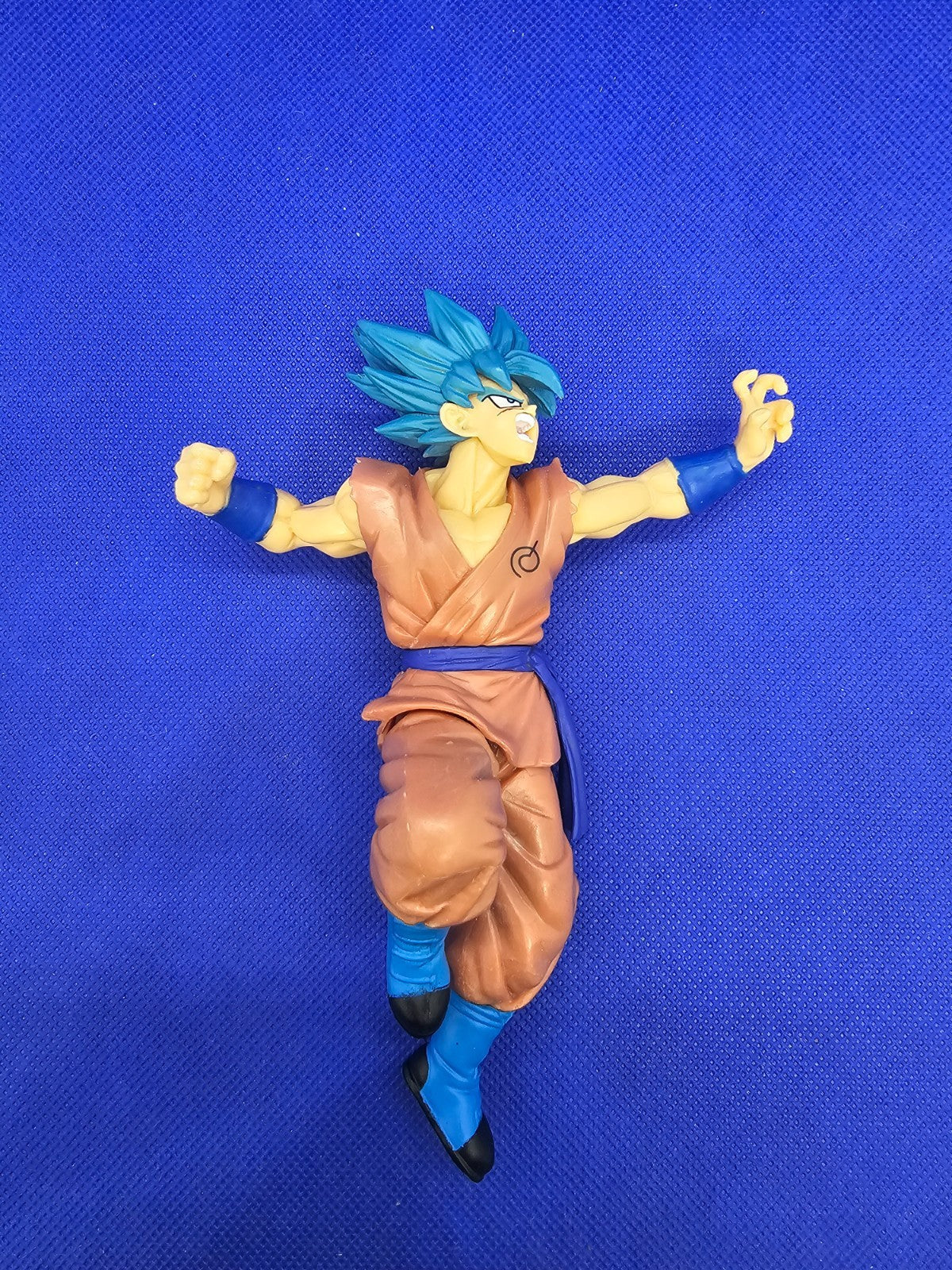 Figurine Son Goku Super Saiyan Blue Dragon Ball Super Banpresto 20 cm PVC1