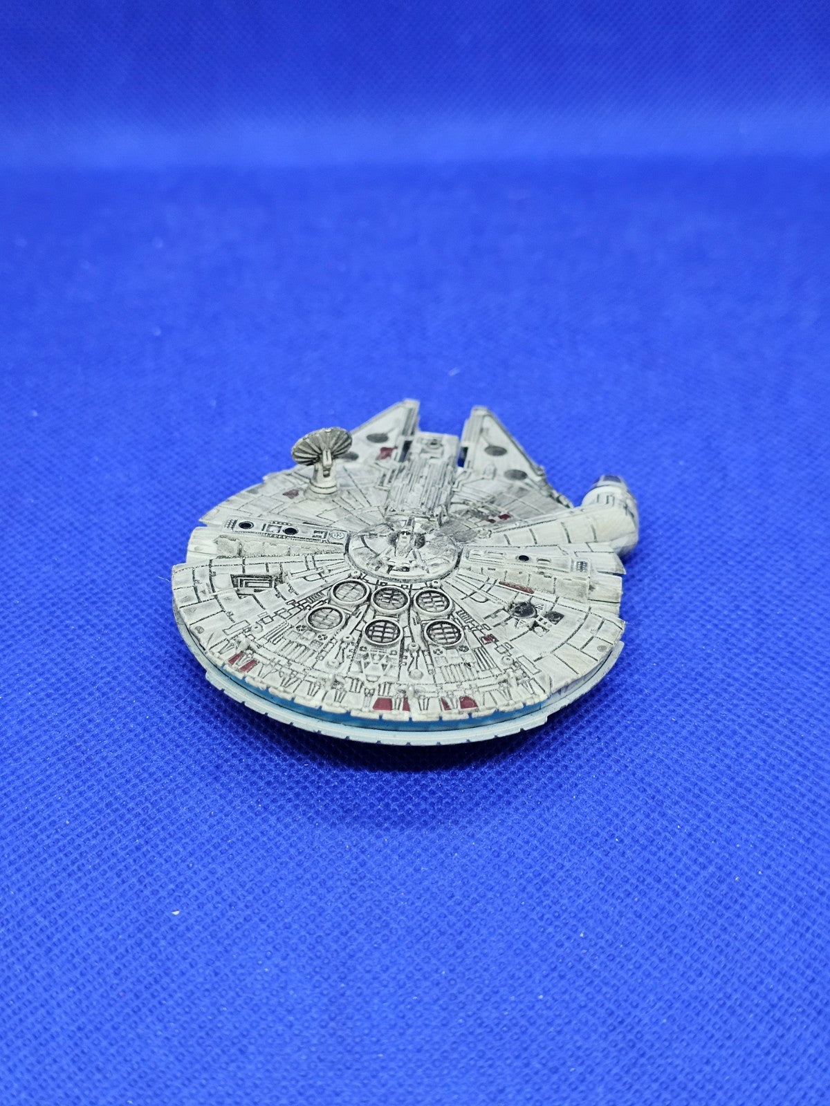 Faucon Millenium Star Wars Vaisseaux Atlas Lucasfilm Miniature Métal 9 cm1