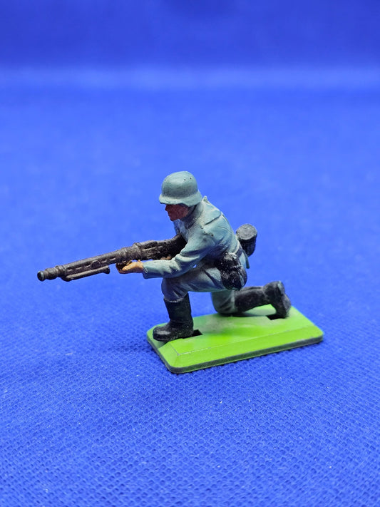Figurine Soldat Allemand WWII MG42 Britains Deetail 1971 Made in England 5 cm0