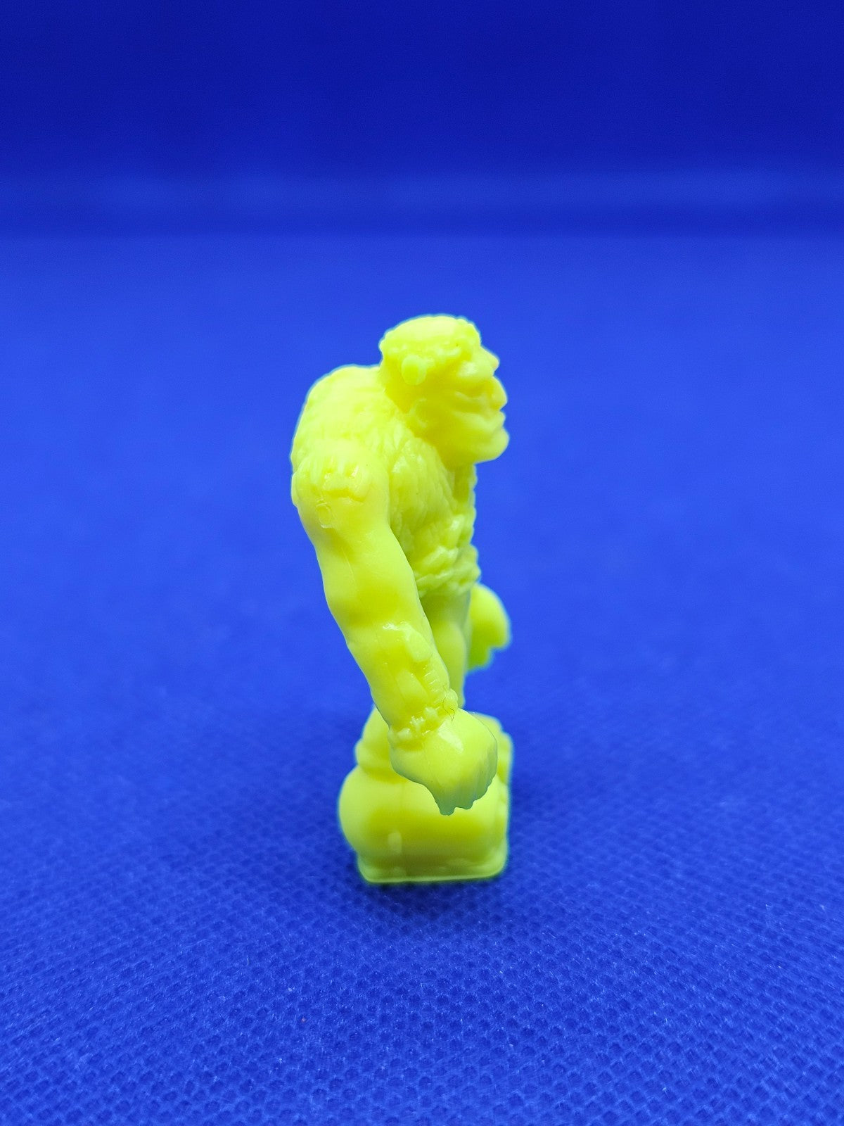 Monster in My Pocket Figurine Jaune Néon Numéro 13, Collection Vintage 90s, RARE1