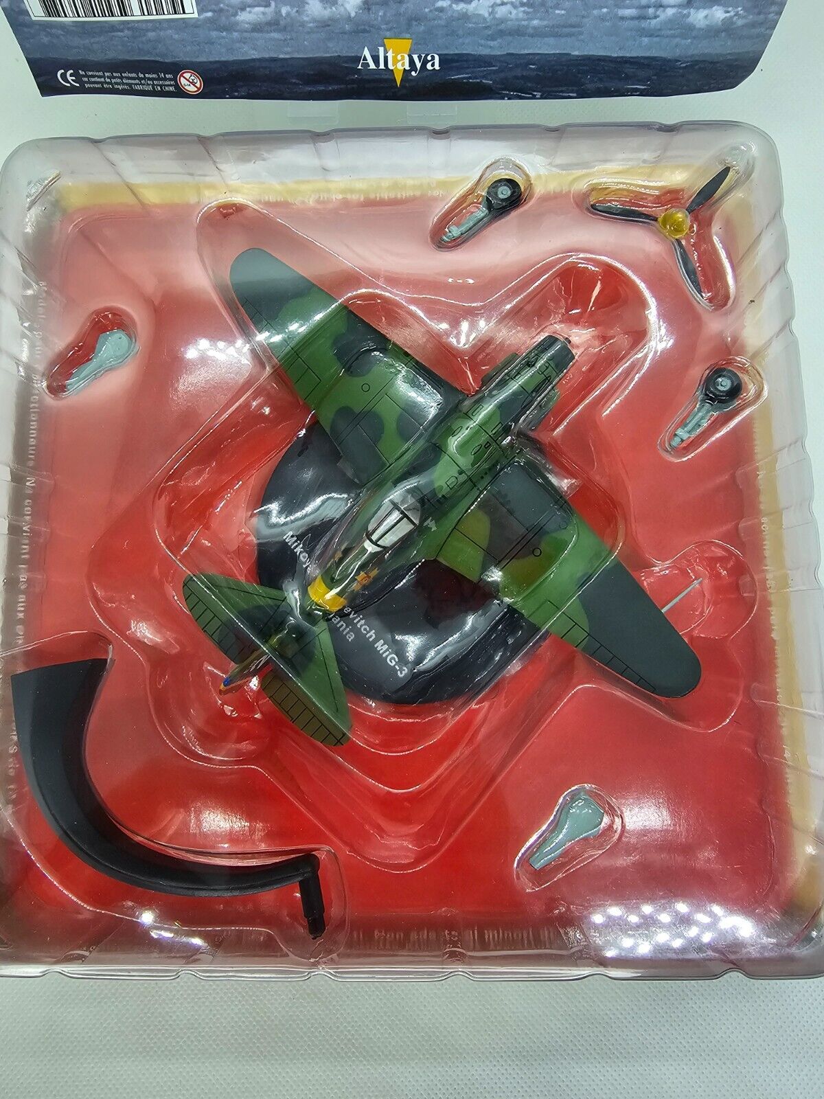 5561958