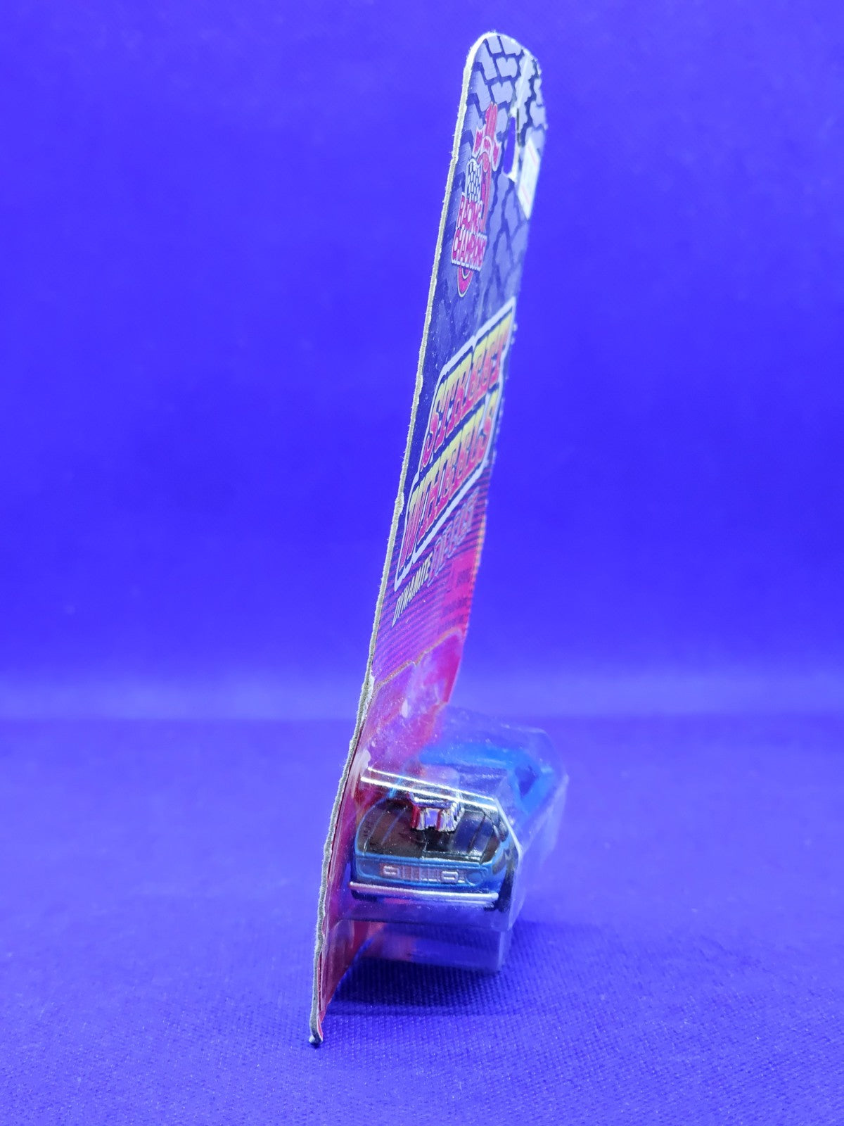 Racing Champions Street Wheels Chevrolet 550 Dynamite Die Cast 1999 7,5 cm1