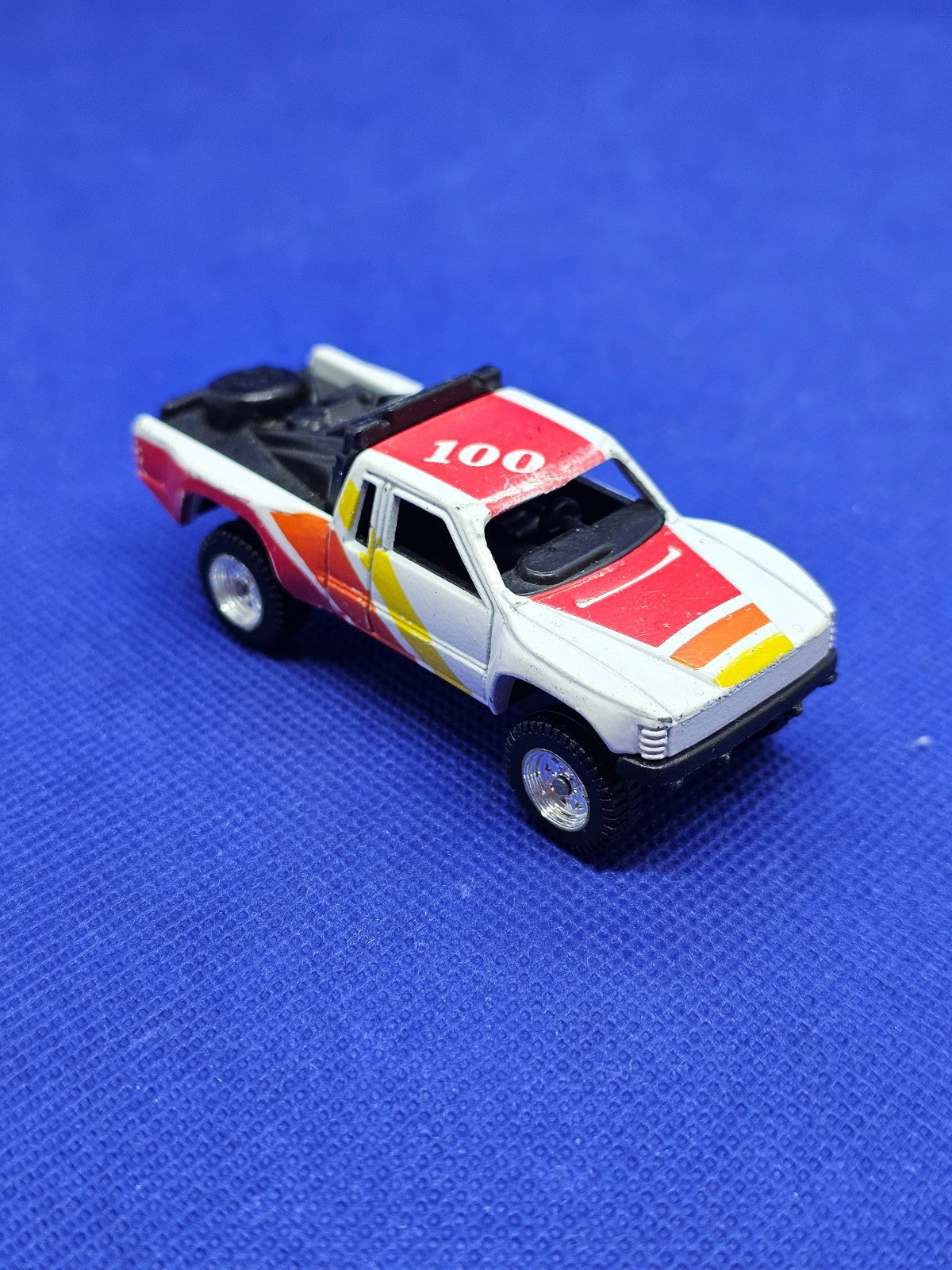 Toyota SR5 Pickup Hickey 100 Mc Toy 1 64 Made in Macau0