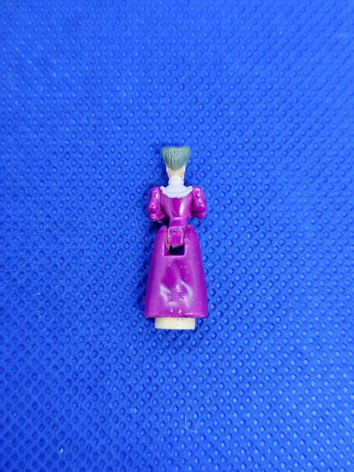 Lady Tremaine Polly Pocket Disney Cendrillon Bluebird Toys 1995 3.2 cm1