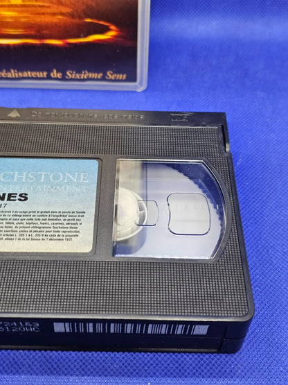 VHS Signs Signes Film M Night Shyamalan Touchstone 2002 Cassette Vidéo4