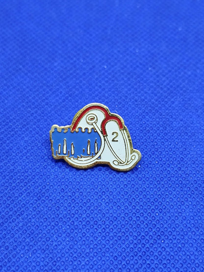 Pin’s médical Stéthoscope Numéro 2 Groupe de Personnes PUNCH Vintage0