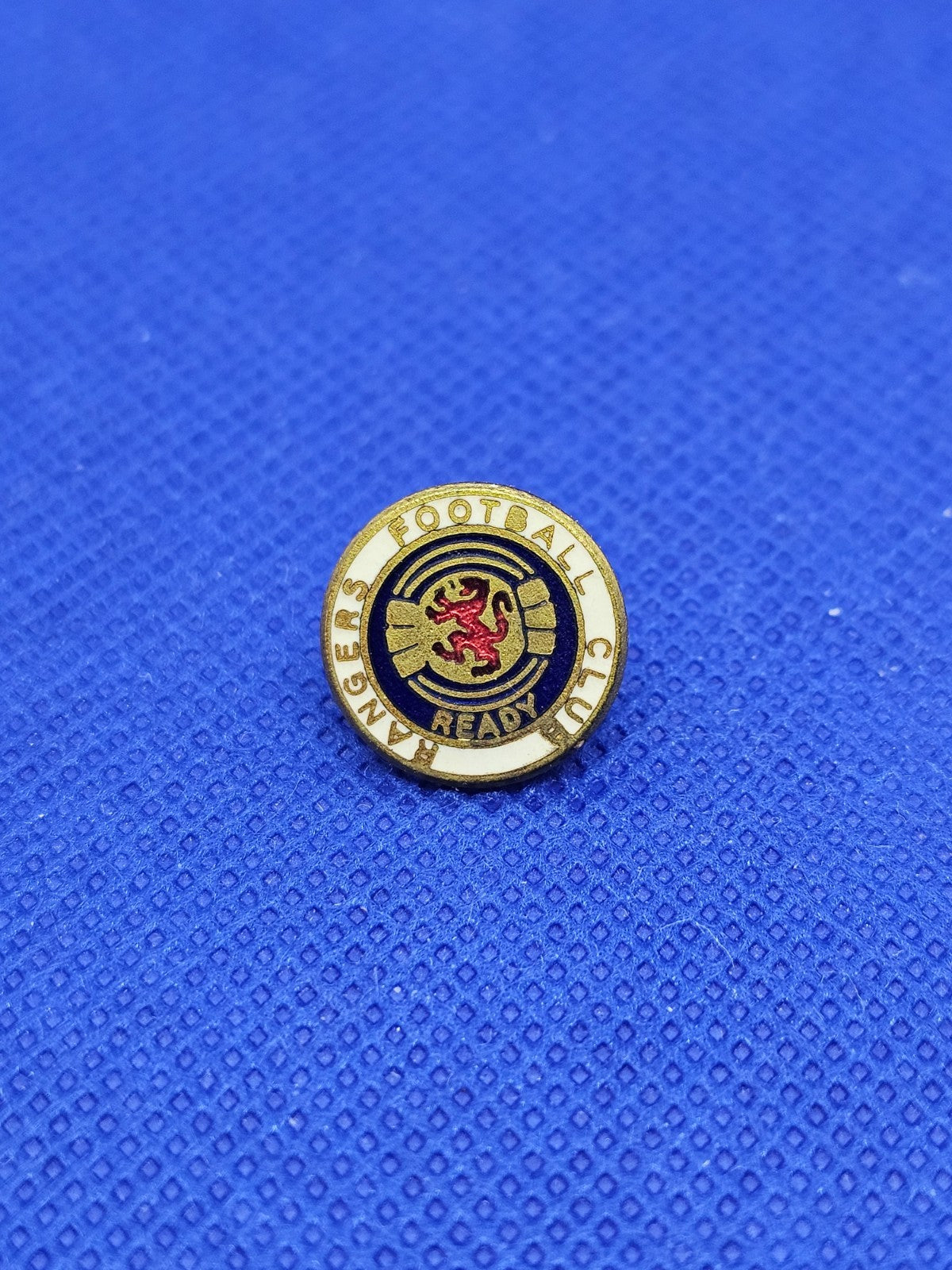 Pin's Rangers Football Club Ready, Football Écossais, Broche Collector Supporter0
