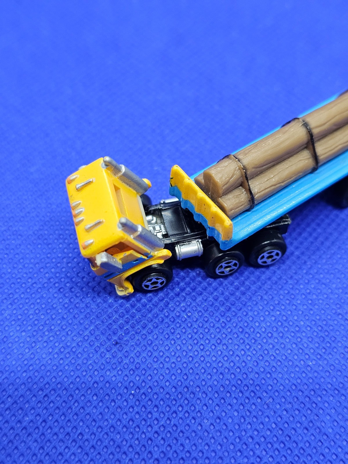 Micro Machines Log Flatbed Semi Truck Lumberjacks Galoob 1989 Camion Grumier2