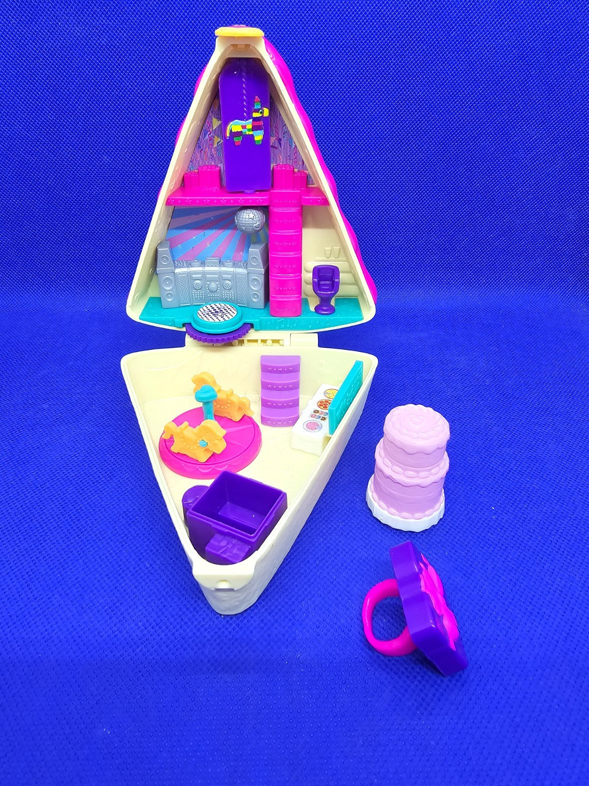 Polly Pocket Birthday Cake Bash GFM49 Mattel 2019 Coffret Gâteau Incomplet2
