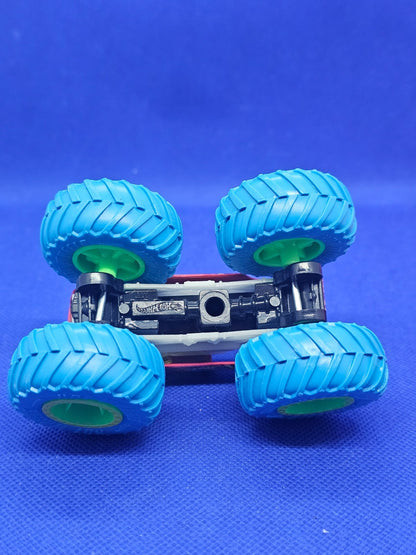 Hot Wheels Monster Trucks Torque Terror Glow In The Dark 164 Mattel 9 cm2